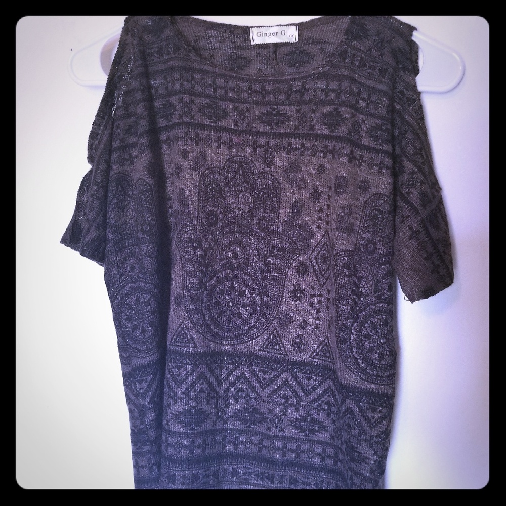Ginger G open shoulder lightweight knit